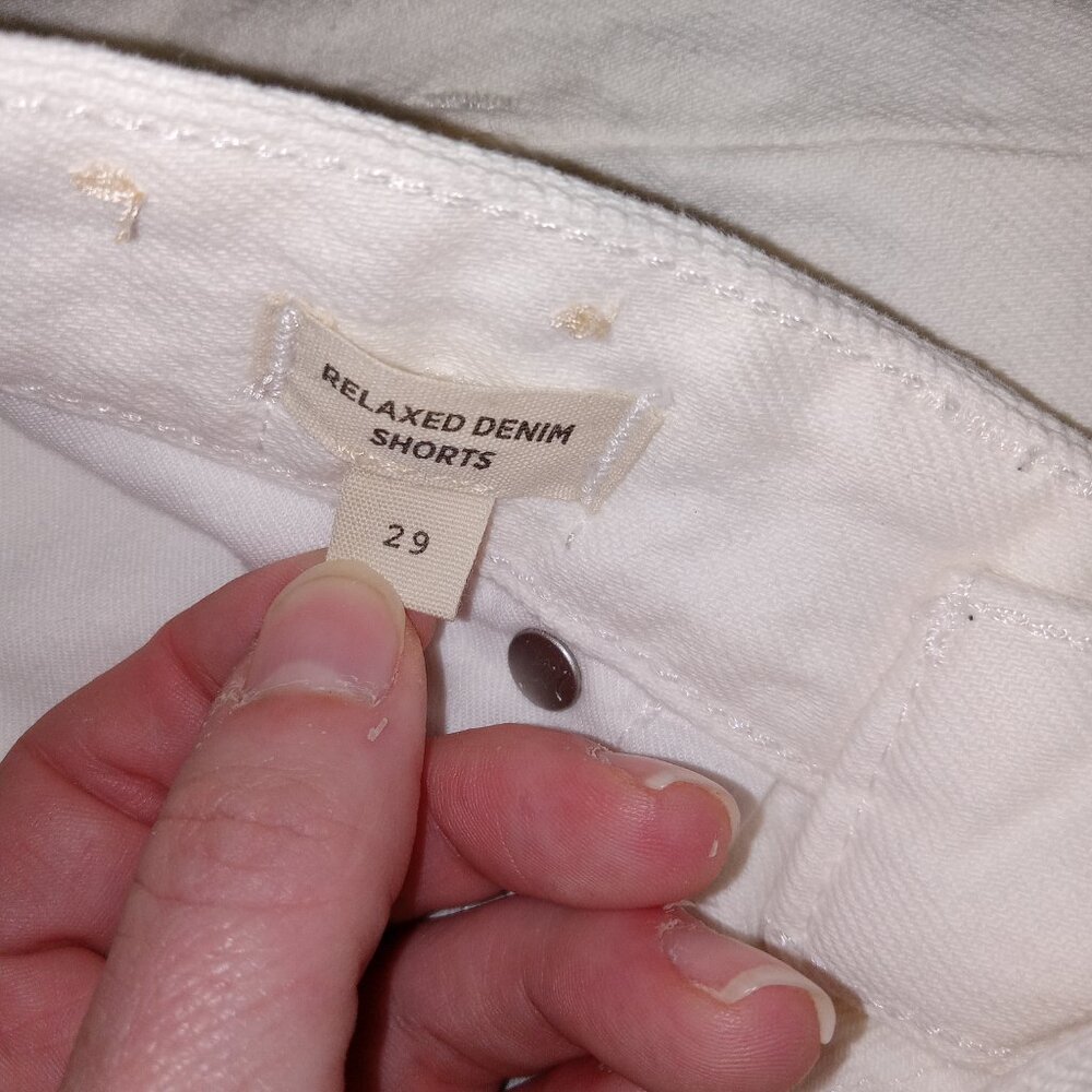 Madewell White Denim Shorts Womens 29 Relaxed Fit Raw Hem Button Fly 3" Inseam - Picture 9 of 16
